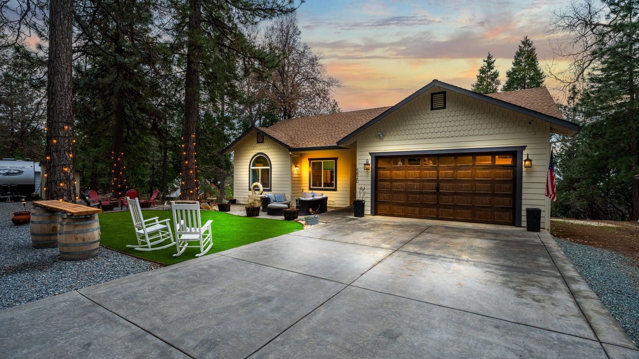 Photo of Outdoor in Apple Hill