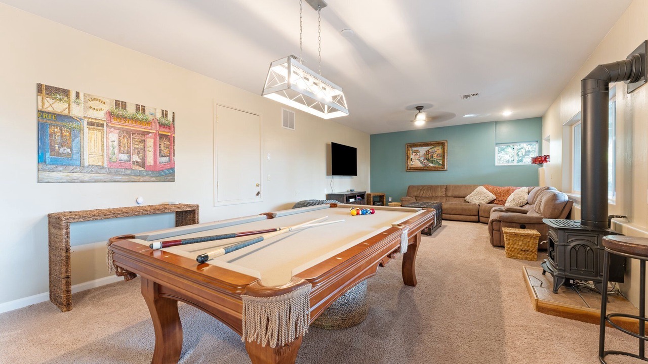 Photo of Livingroom in Apple Hill
