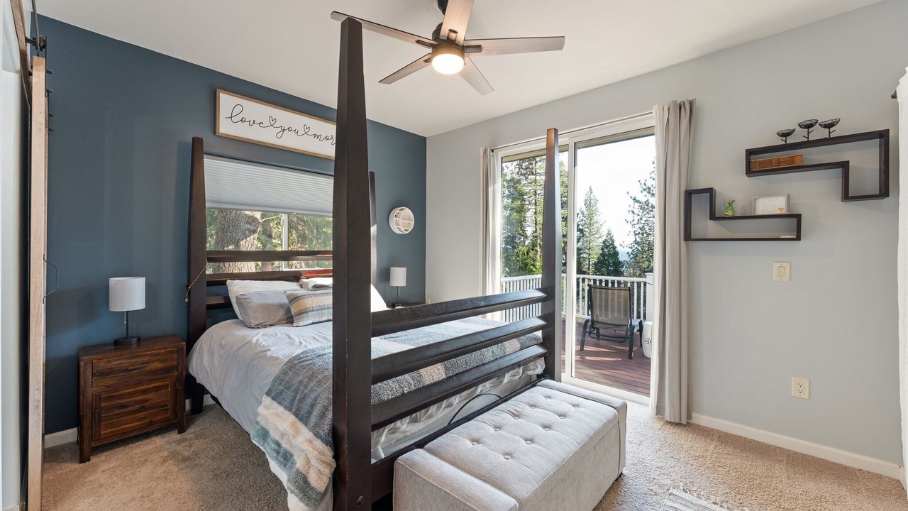 Photo of Bedroom in Apple Hill