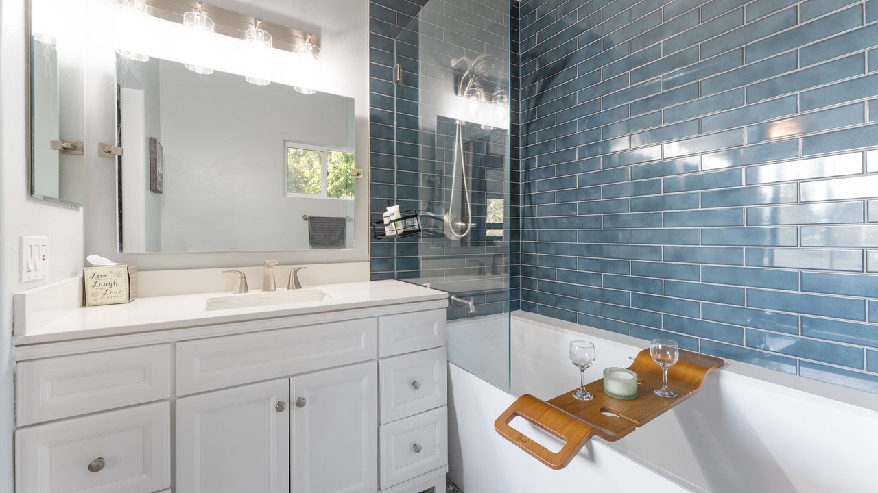 Photo of Bathroom in Apple Hill