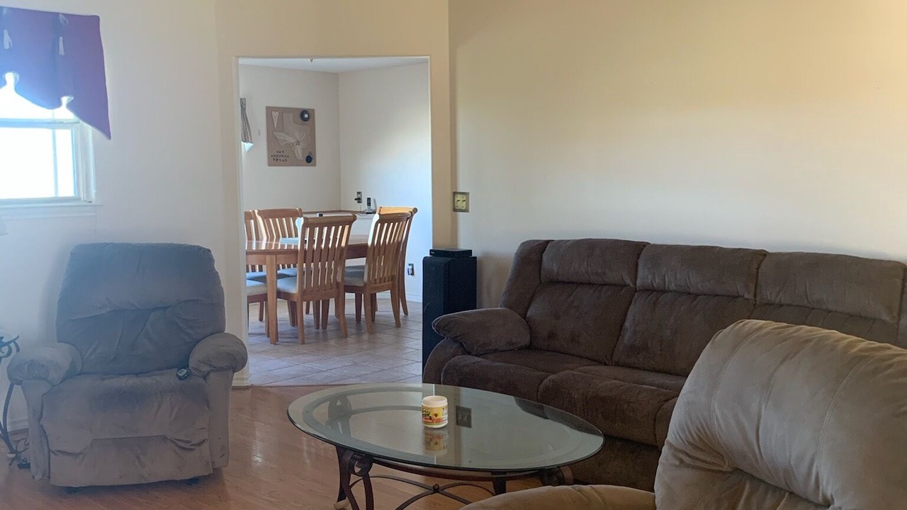 Photo of Livingroom in Seguin