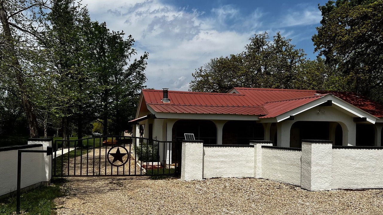 Photo of Outdoor in Center Point