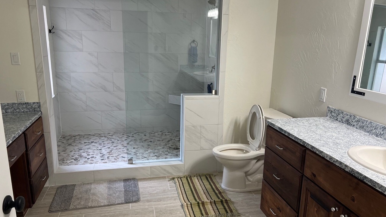 Photo of Bathroom in Center Point