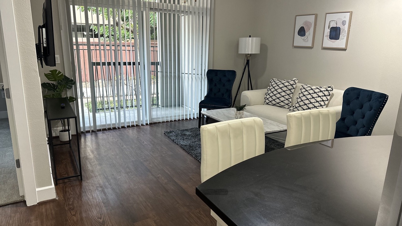 Photo of Livingroom in Memorial