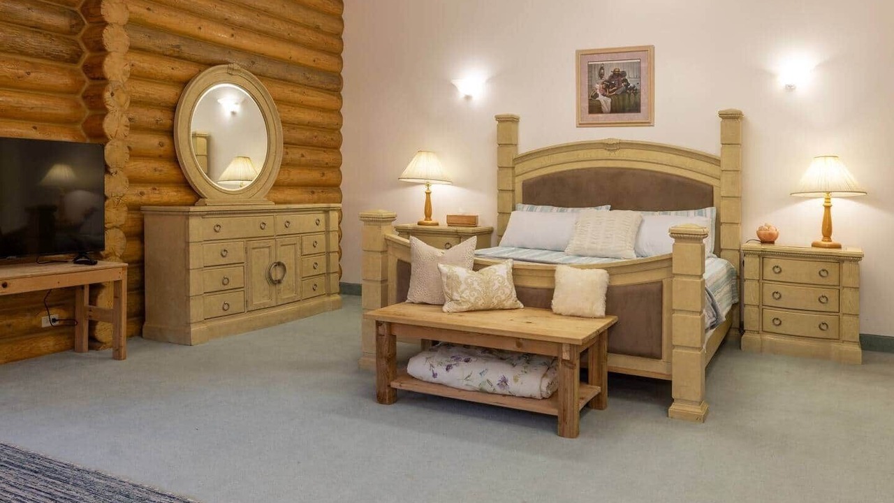 Photo of Bedroom in Hot Springs