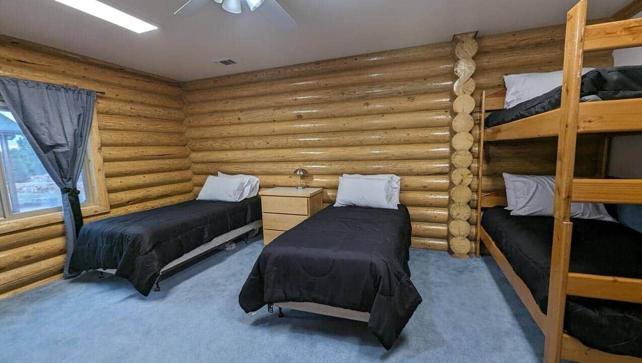 Photo of Bedroom in Hot Springs