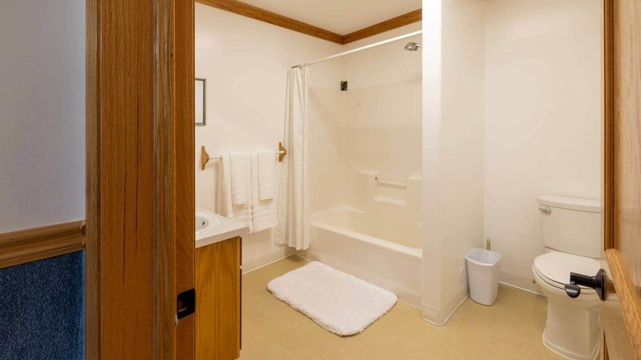 Photo of Bedroom in Hot Springs