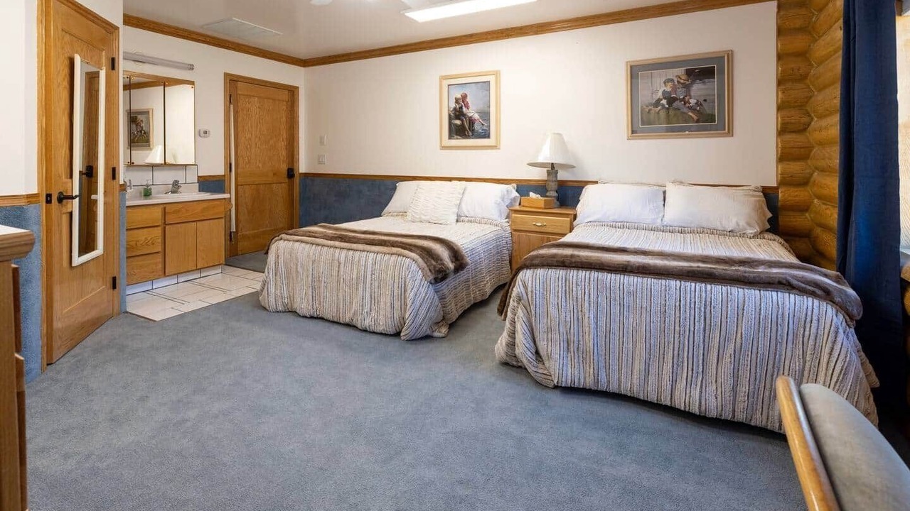 Photo of Bedroom in Hot Springs