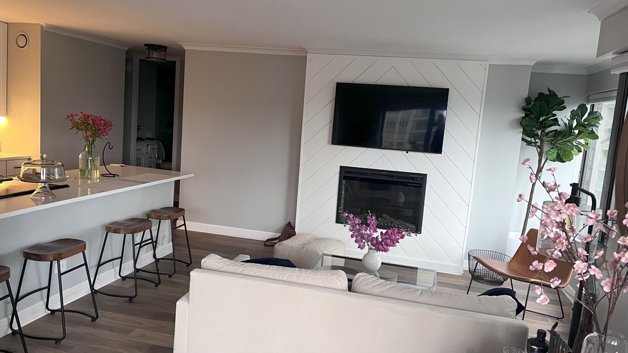 Photo of Livingroom in Near North Side