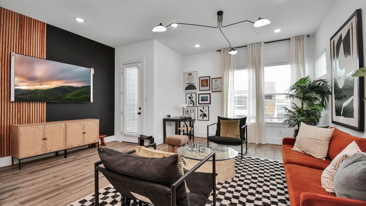 Photo of Livingroom in OST - South Union