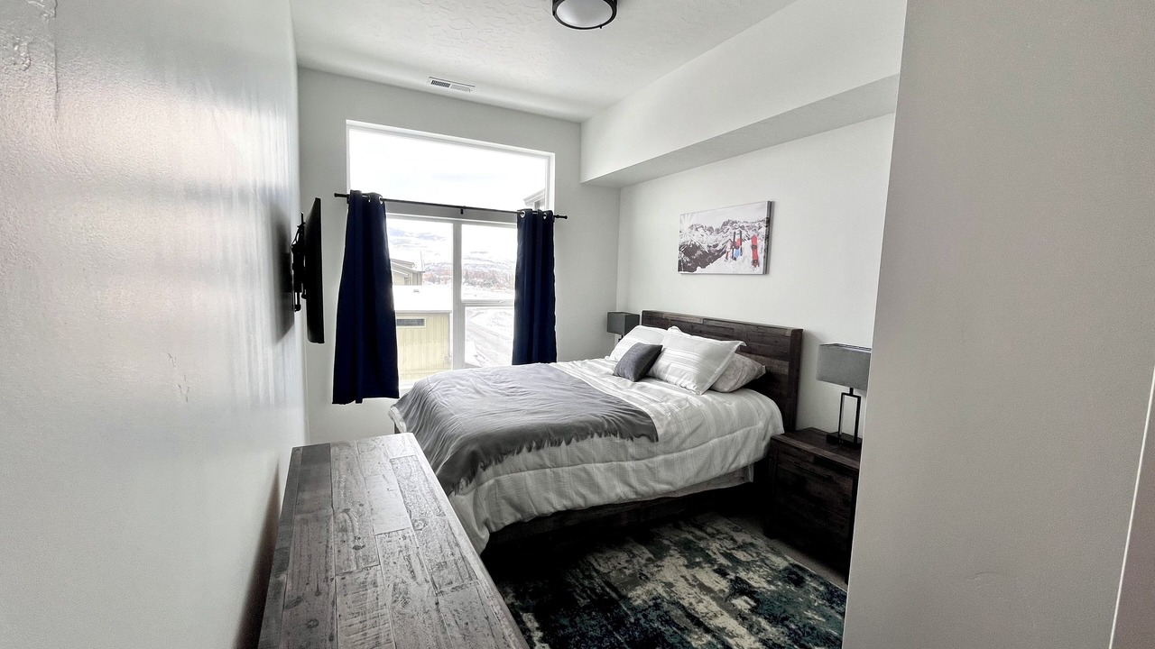 Photo of Bedroom in Mountain Green