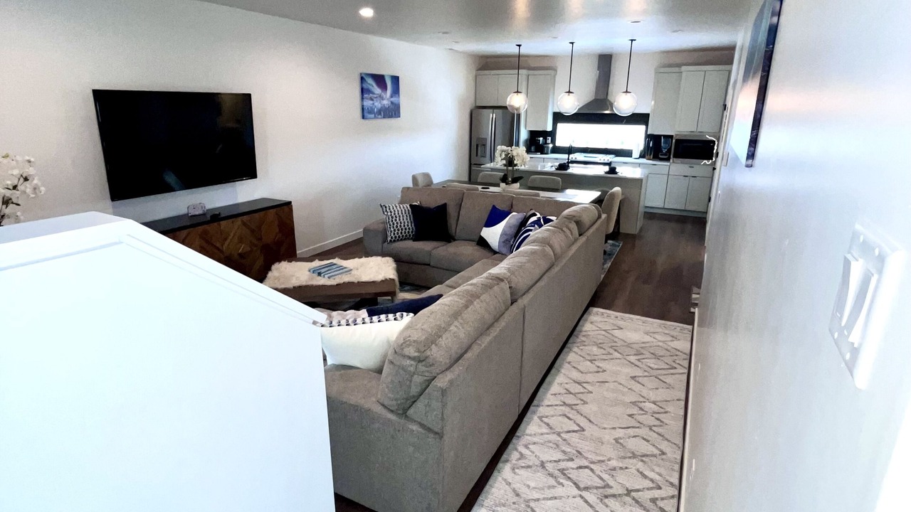 Photo of Livingroom in Mountain Green