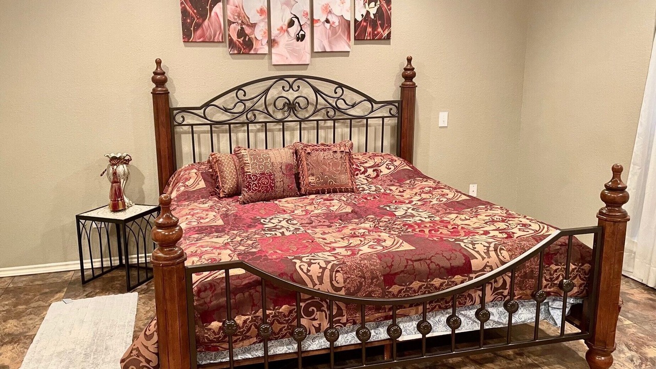 Photo of Bedroom in Alba