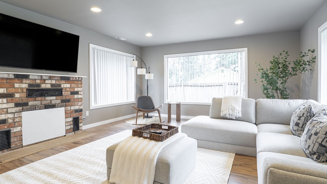 Photo of Livingroom in Education Hill