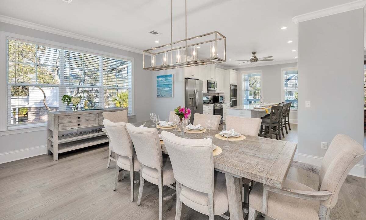 Photo of Others in Saint Simons Heights