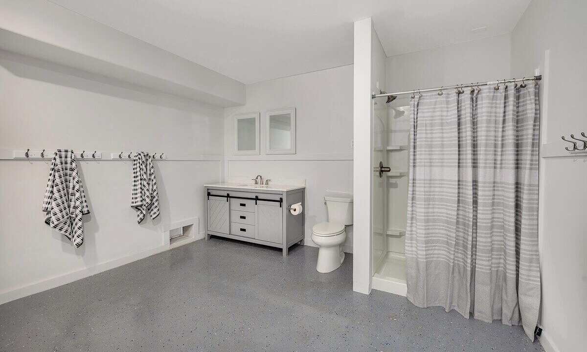 Photo of Bathroom in Saint Simons Heights