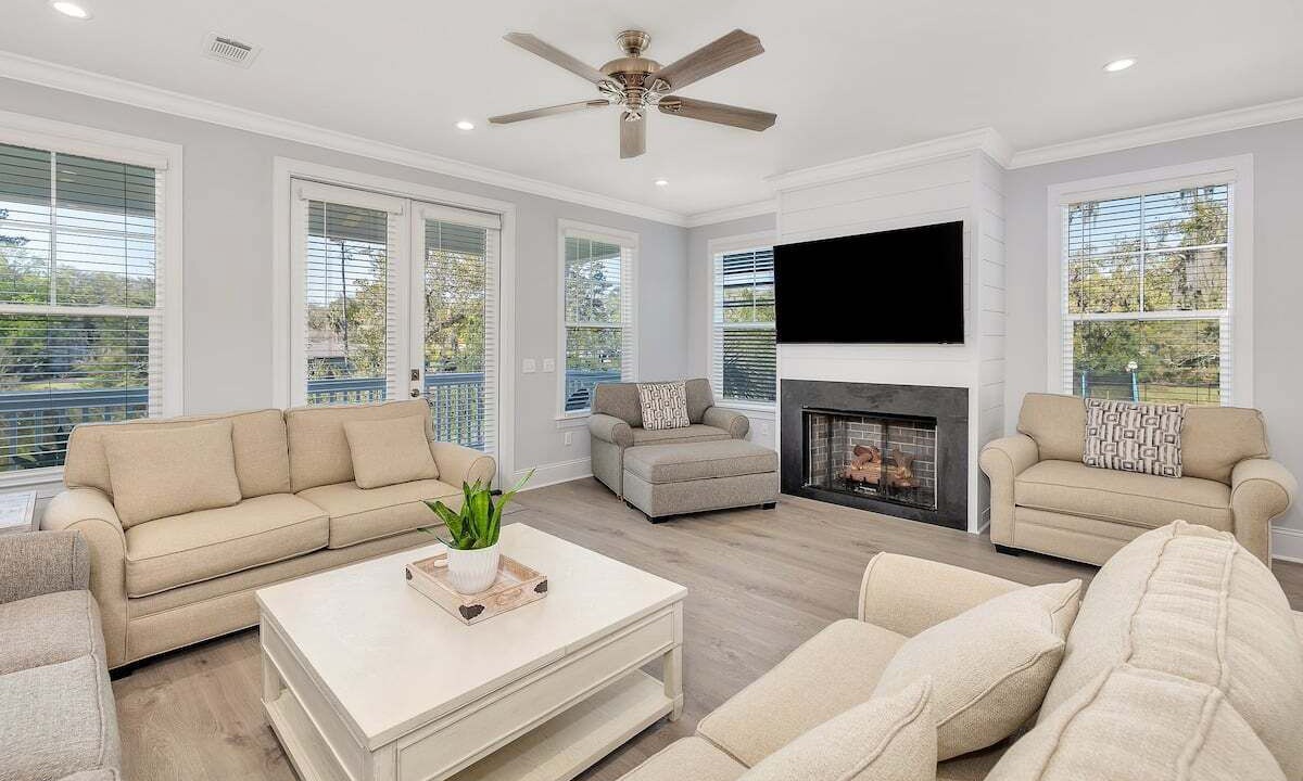 Photo of Livingroom in Saint Simons Heights