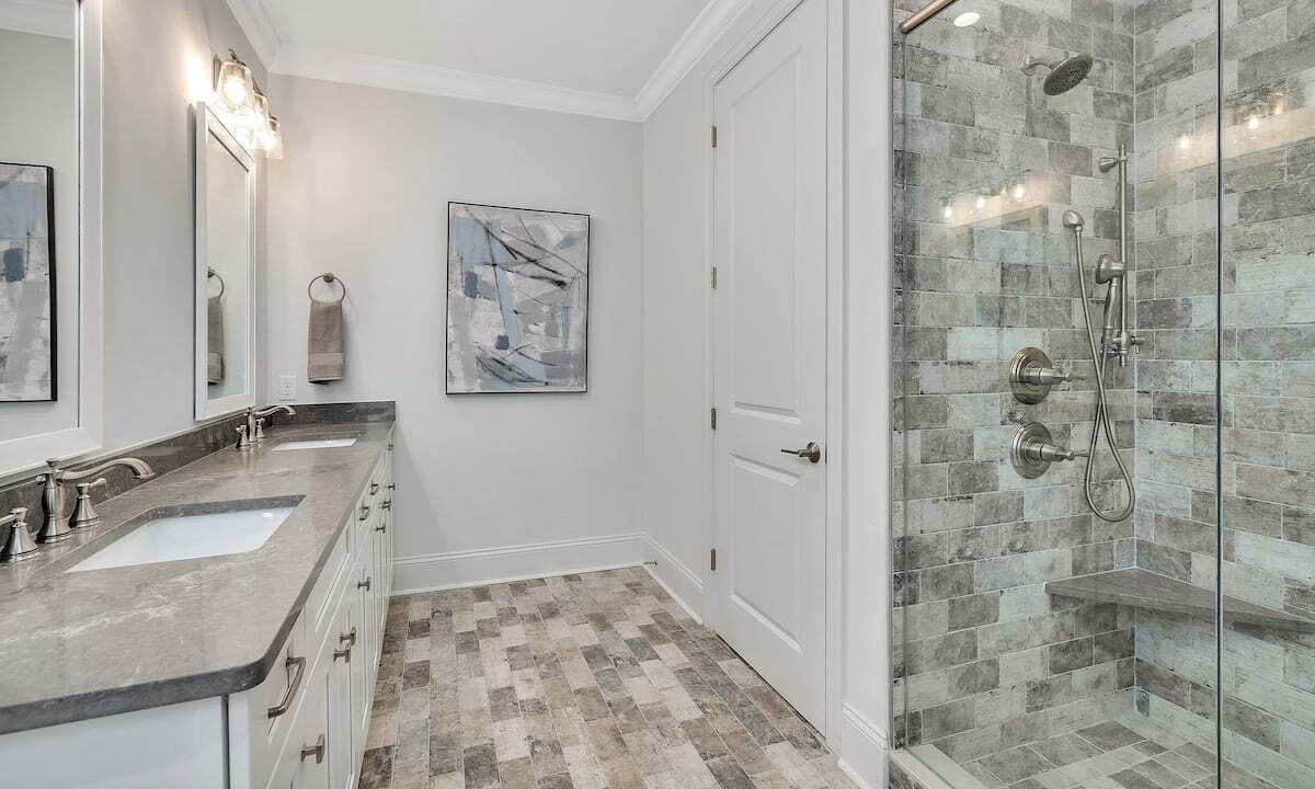 Photo of Bathroom in Saint Simons Heights