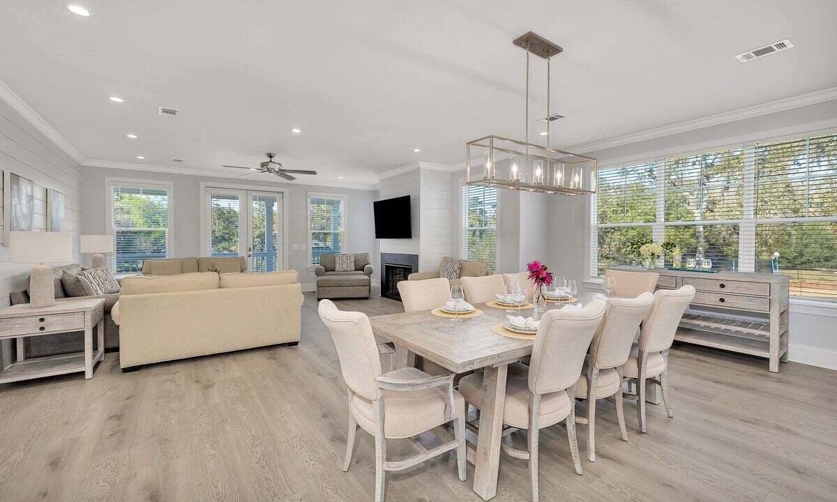 Photo of Others in Saint Simons Heights