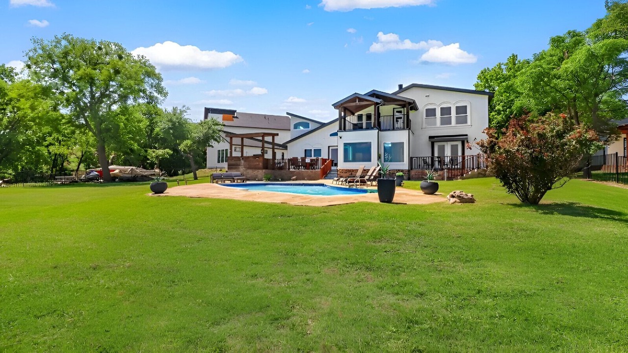 Photo of Outdoor in Lakewood Village