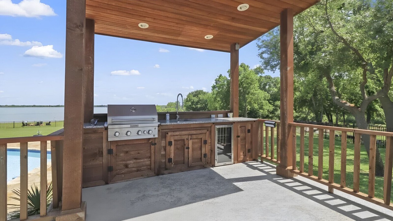 Photo of Outdoor in Lakewood Village