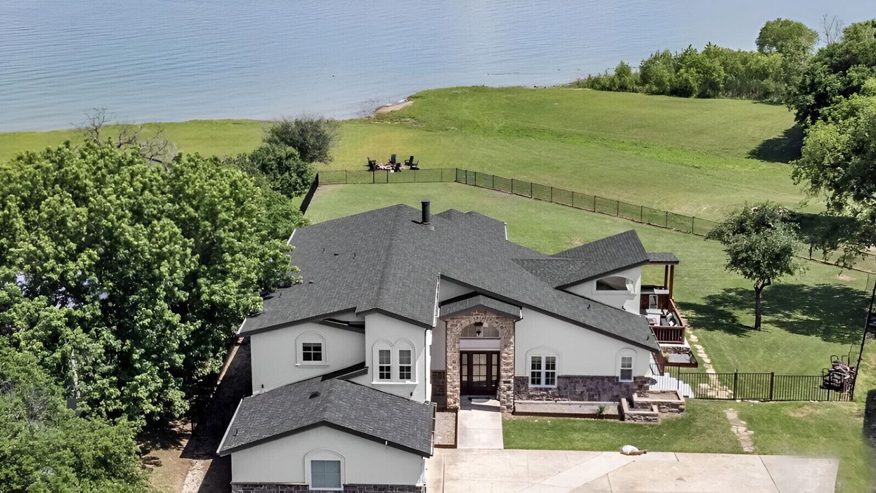 Photo of Outdoor in Lakewood Village