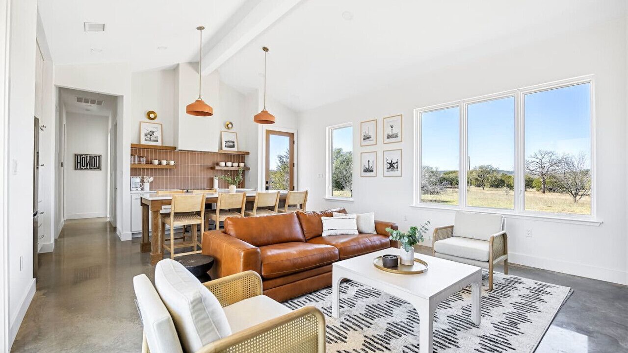 Photo of Livingroom in Thurber