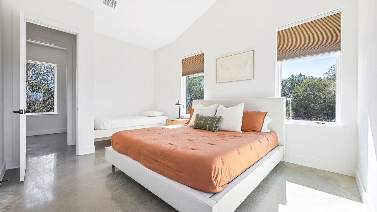 Photo of Bedroom in Thurber