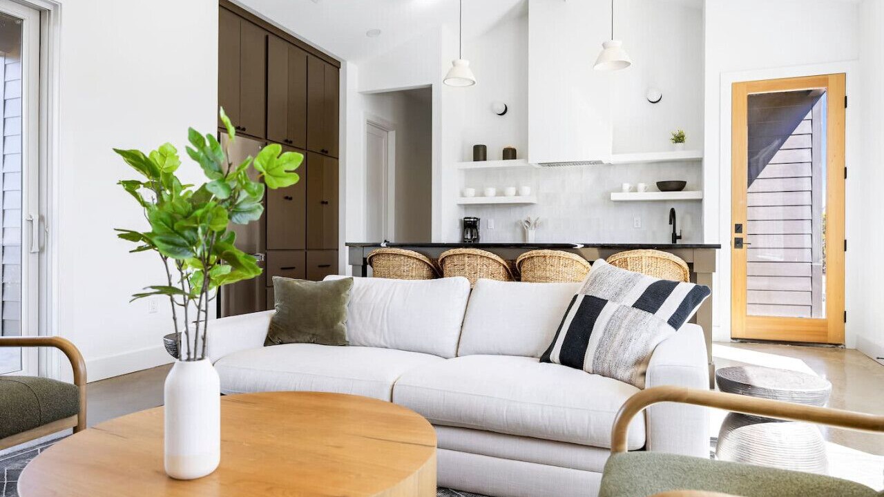 Photo of Livingroom in Thurber