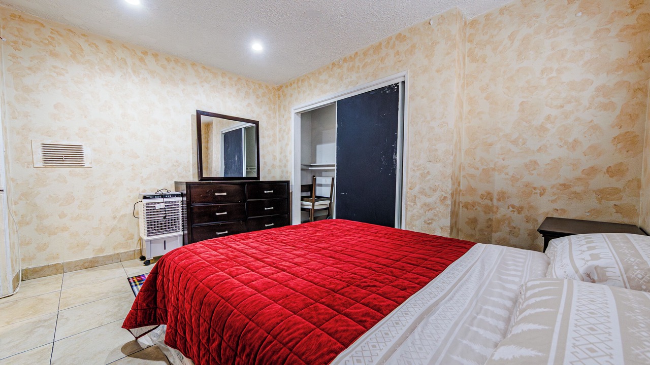 Photo of Bedroom in Del Rey