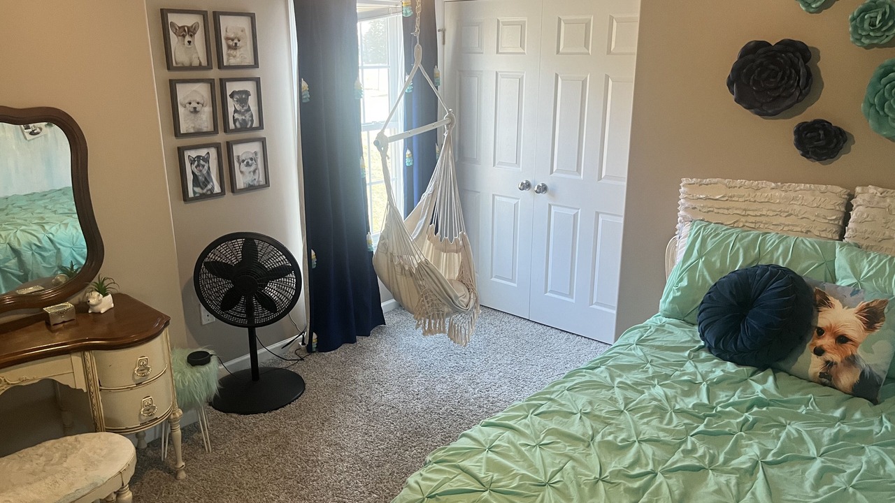 Photo of Bedroom in Madison Heights