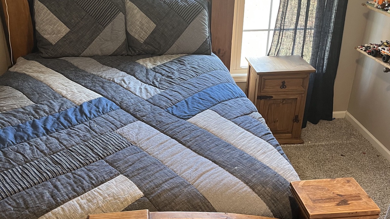 Photo of Bedroom in Madison Heights