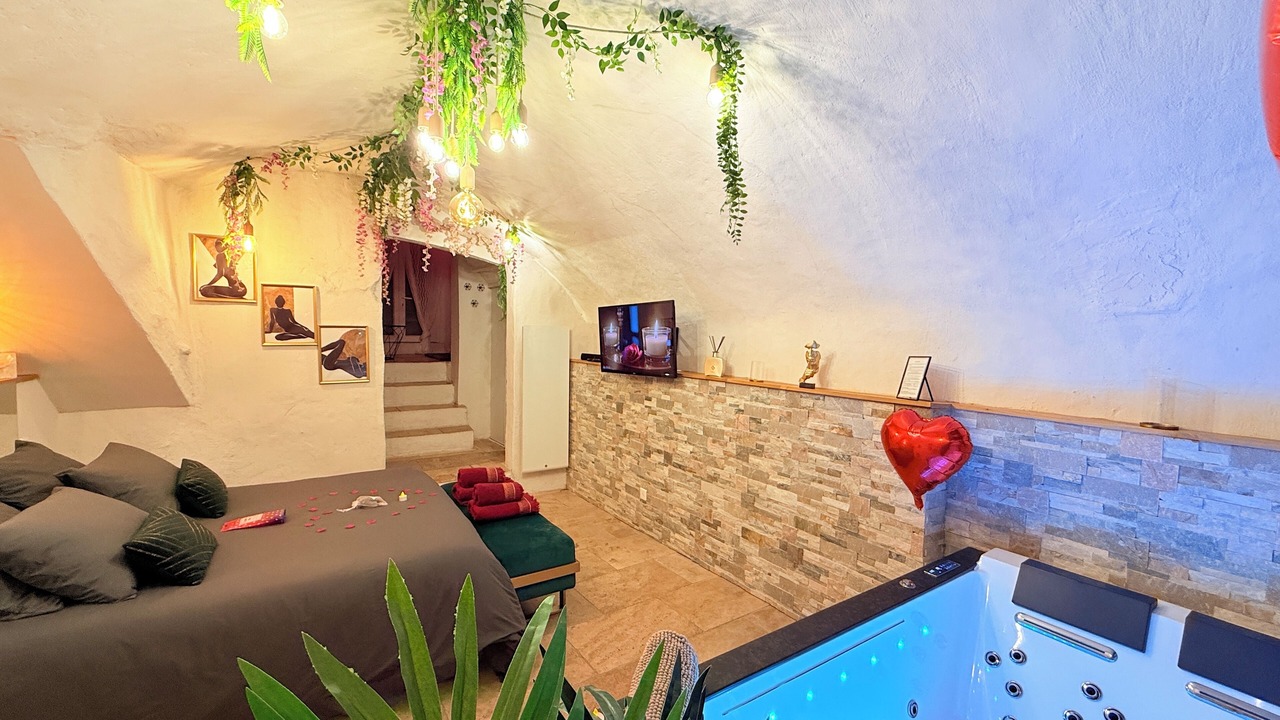 Photo of Bedroom in Auriol
