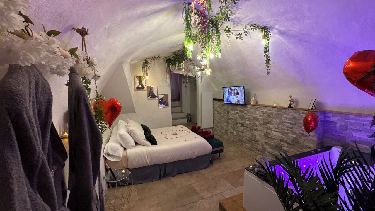 Photo of Bedroom in Auriol