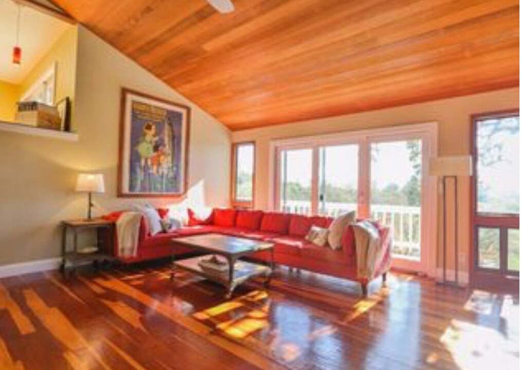 Photo of Livingroom in Napa