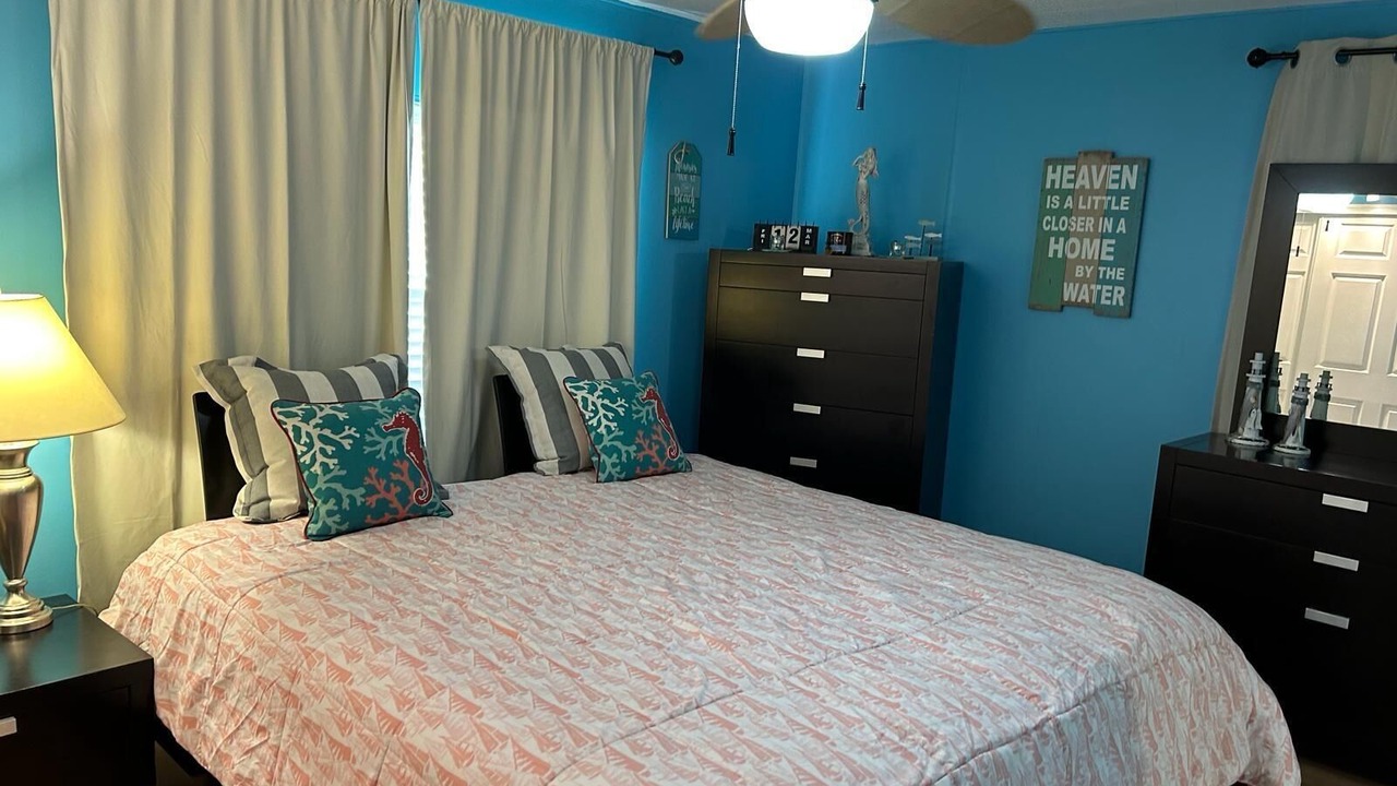 Photo of Bedroom in Cross Key Waterways