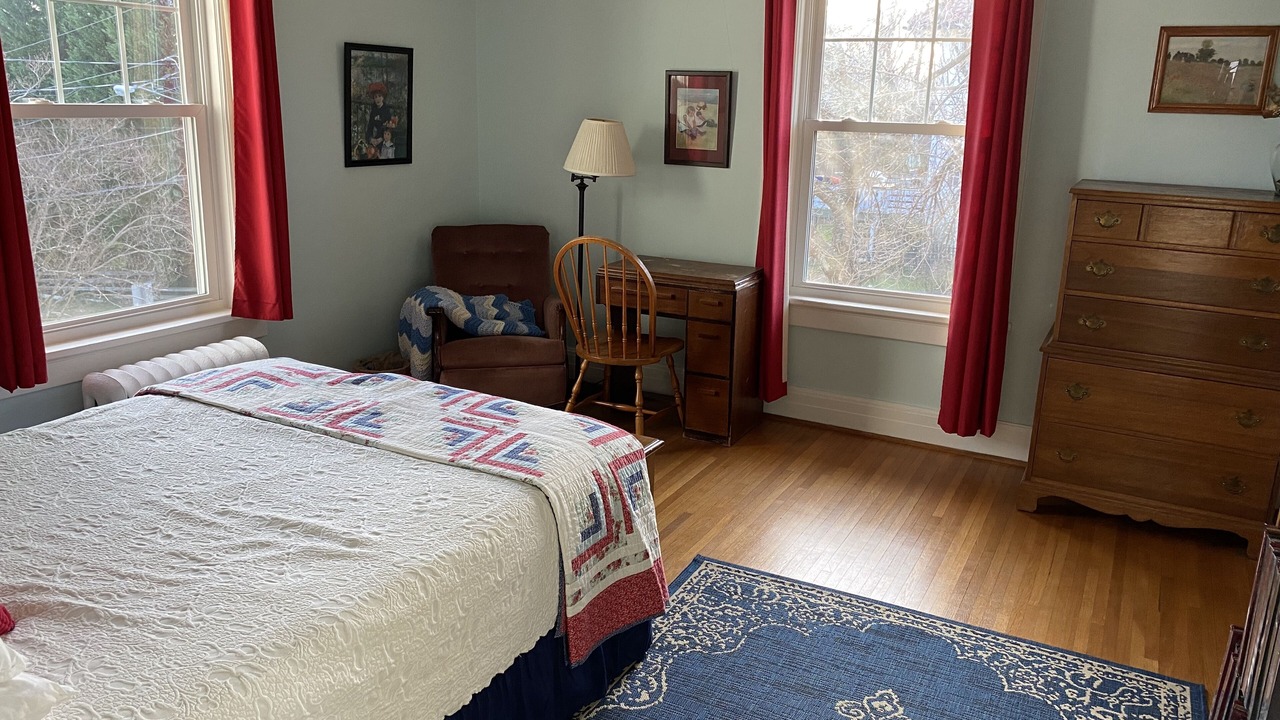 Photo of Bedroom in Lynchburg