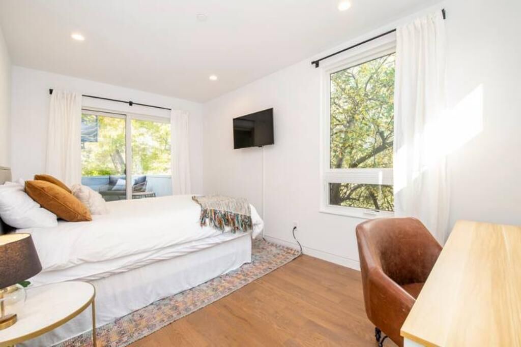 Photo of Bedroom in Central Boulder
