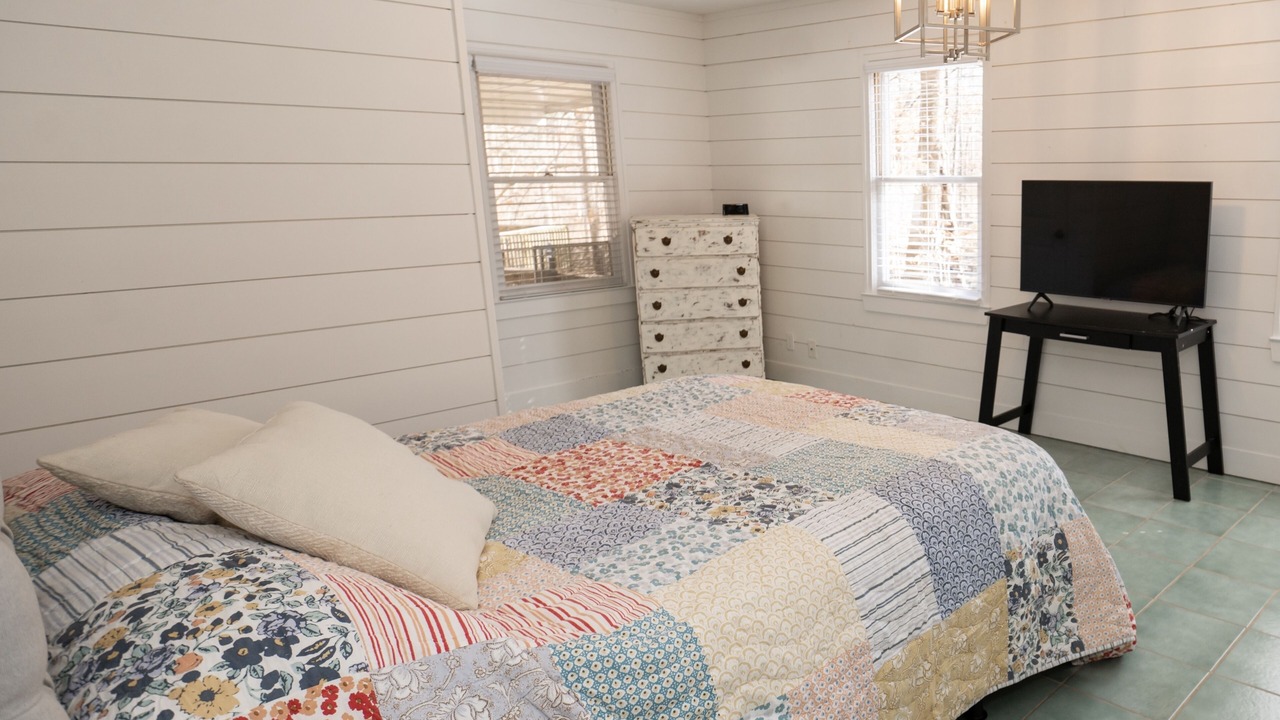 Photo of Bedroom in Hamilton