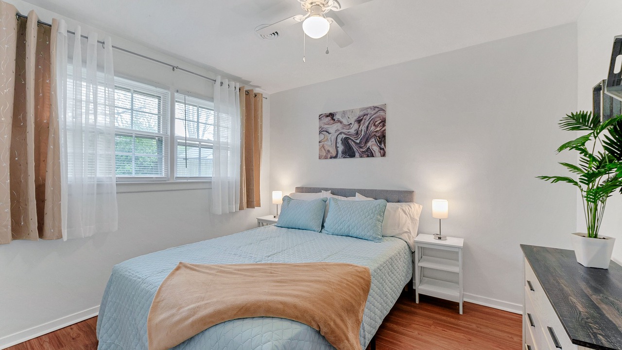 Photo of Bedroom in North Camellia Acres