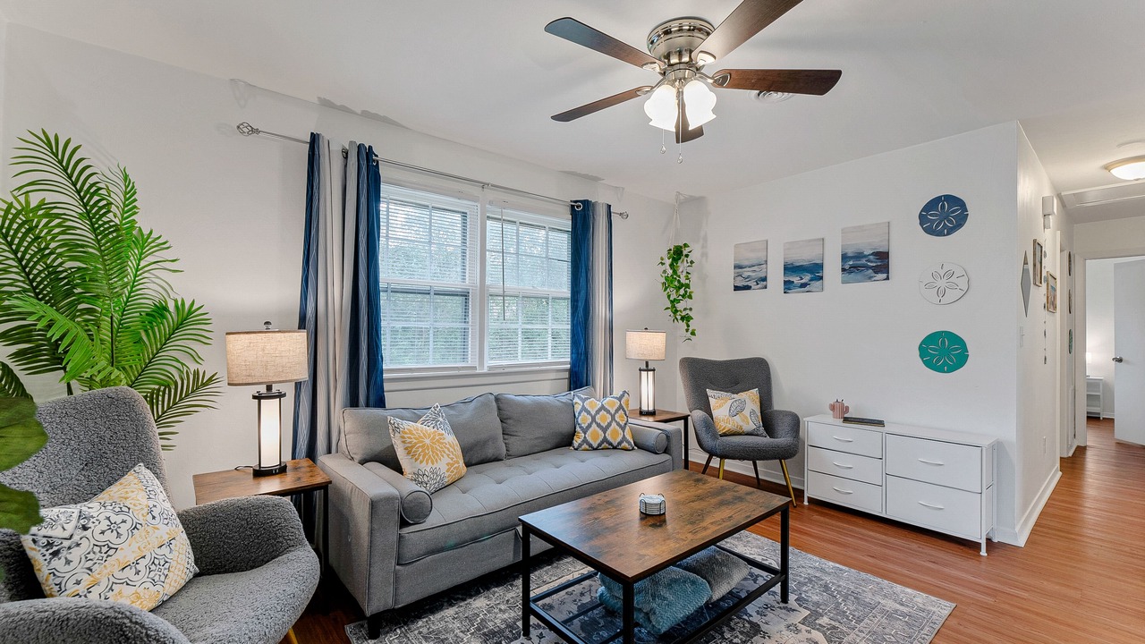 Photo of Livingroom in North Camellia Acres