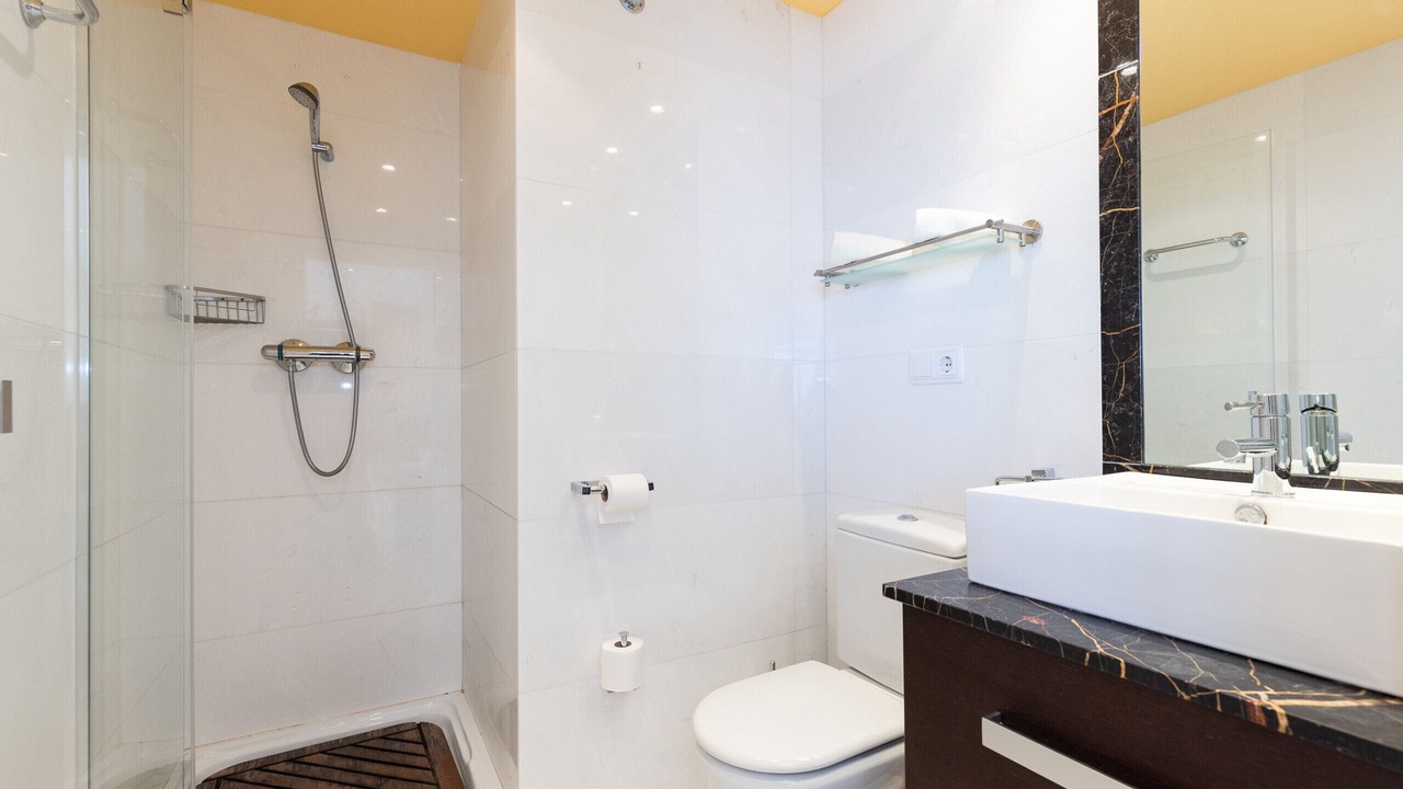 Photo of Bathroom in Salou City Centre