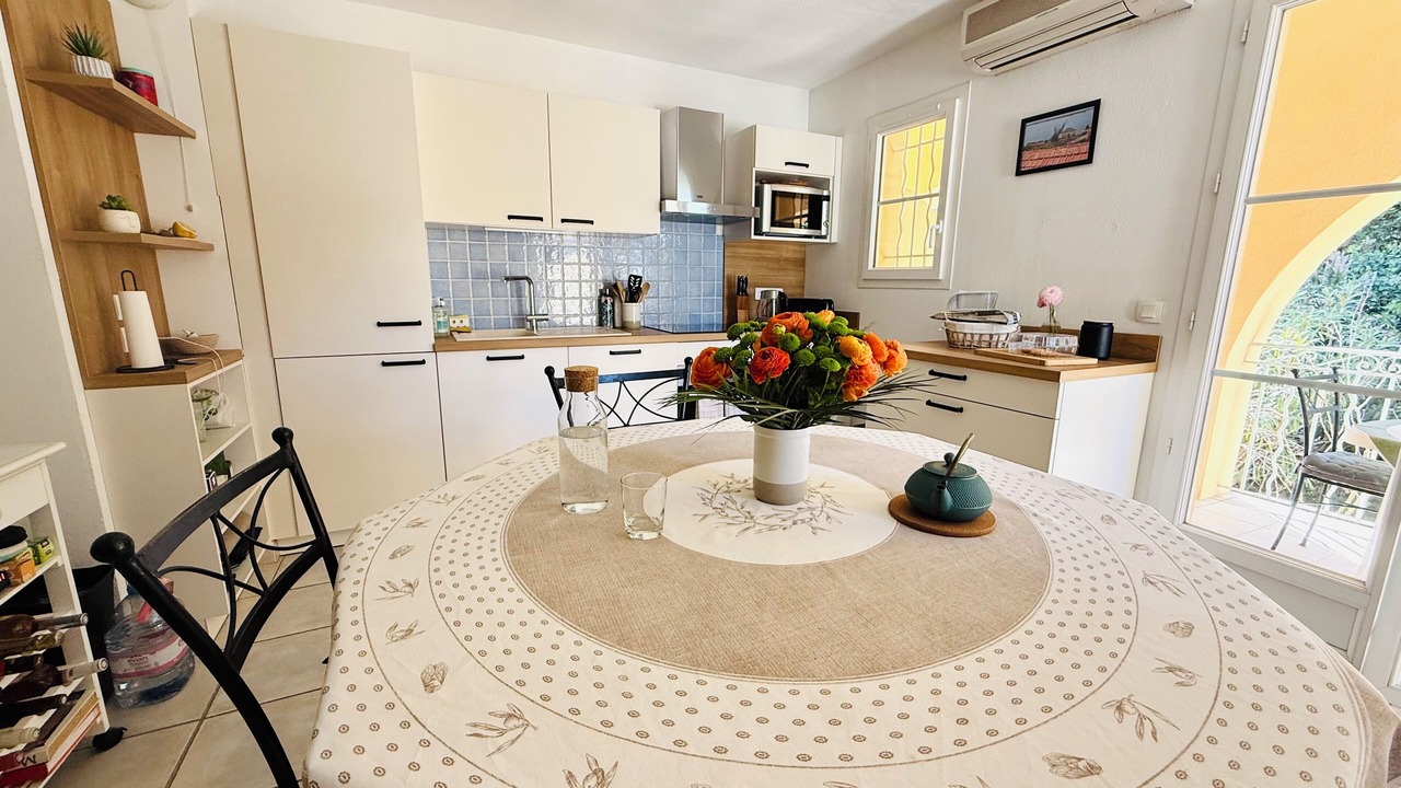 Photo of Kitchen in La Garde-Freinet
