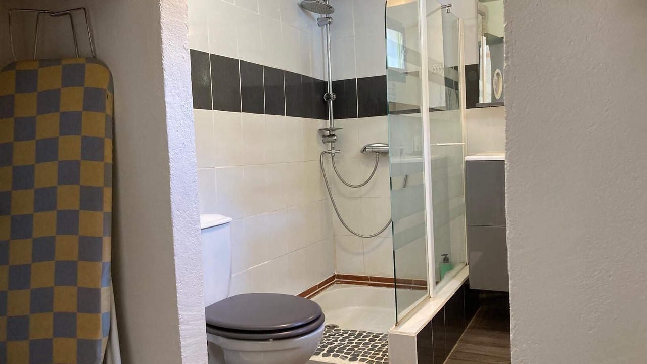 Photo of Bathroom in Fitou