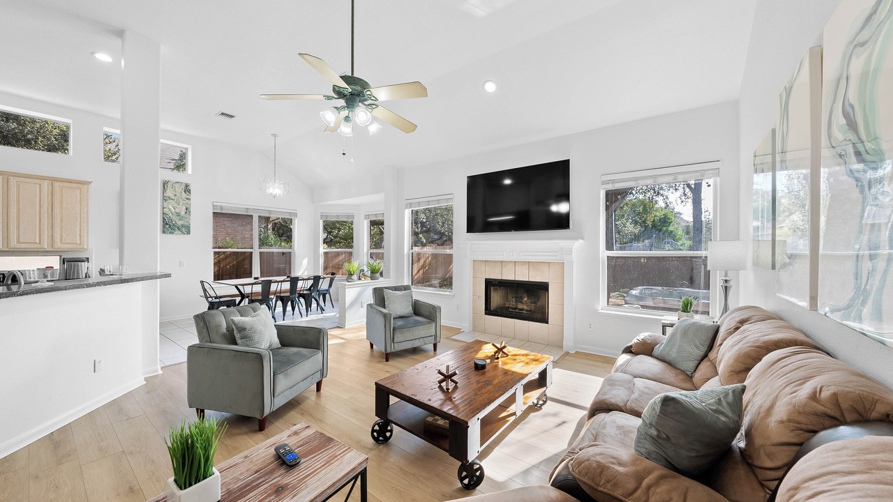 Photo of Livingroom in West San Antonio