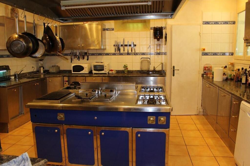 Photo of Kitchen in La Bastide-de-Serou