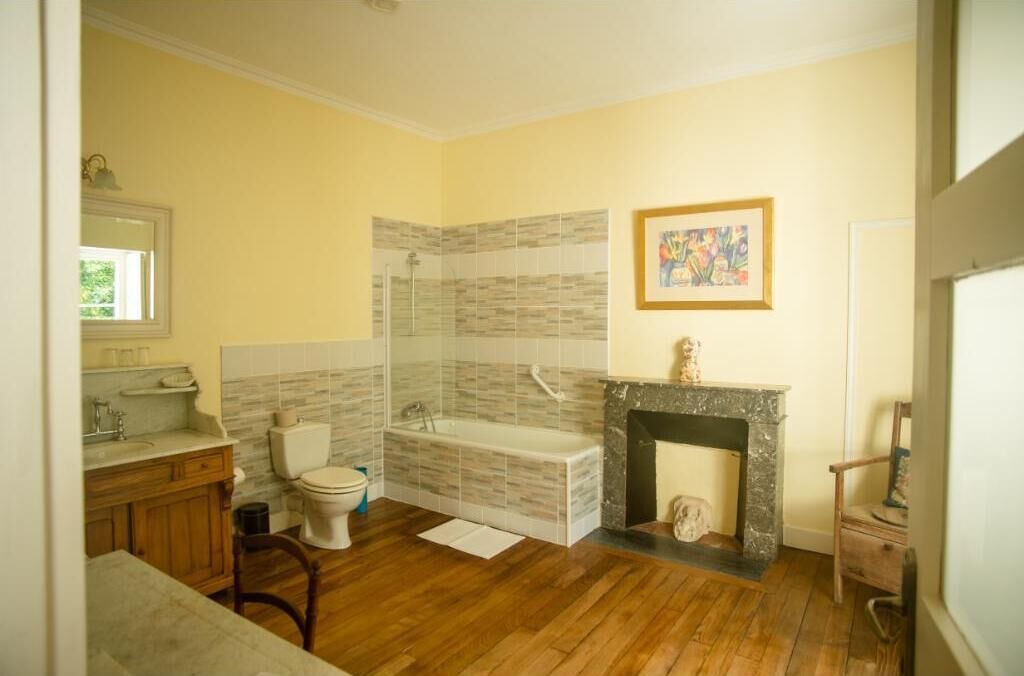 Photo of Bathroom in La Bastide-de-Serou
