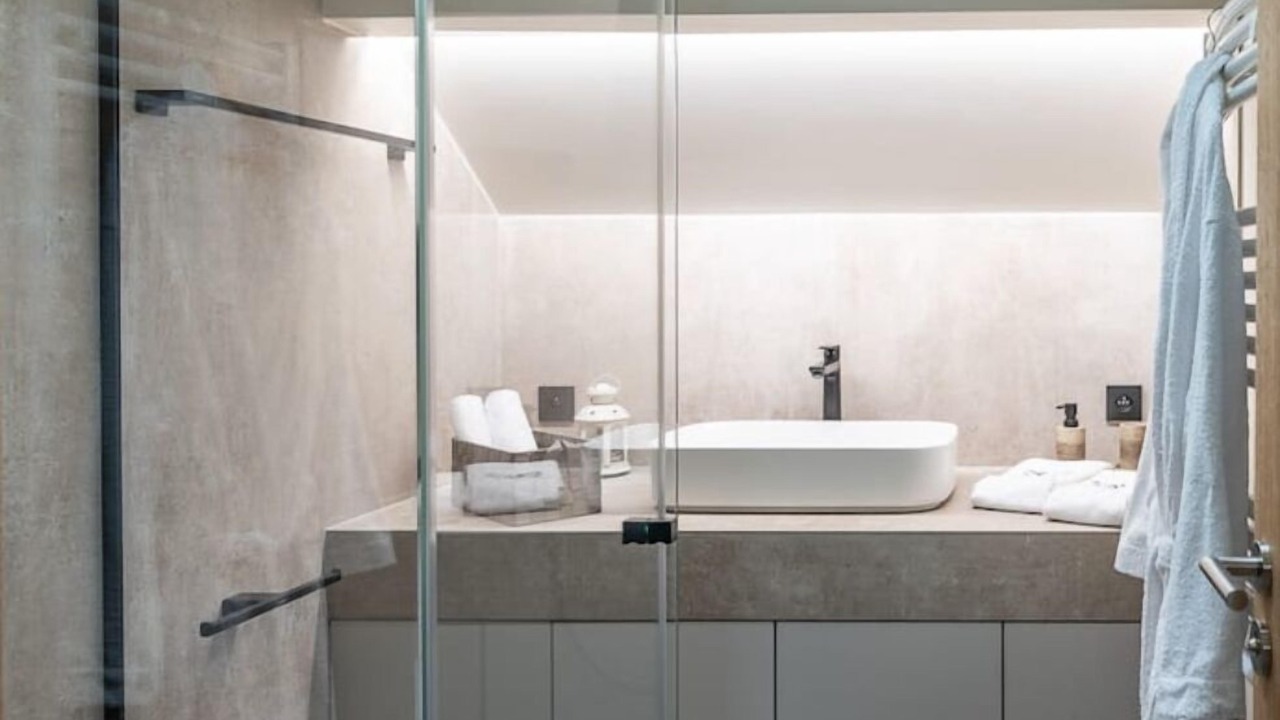 Photo of Bathroom in Arenthon