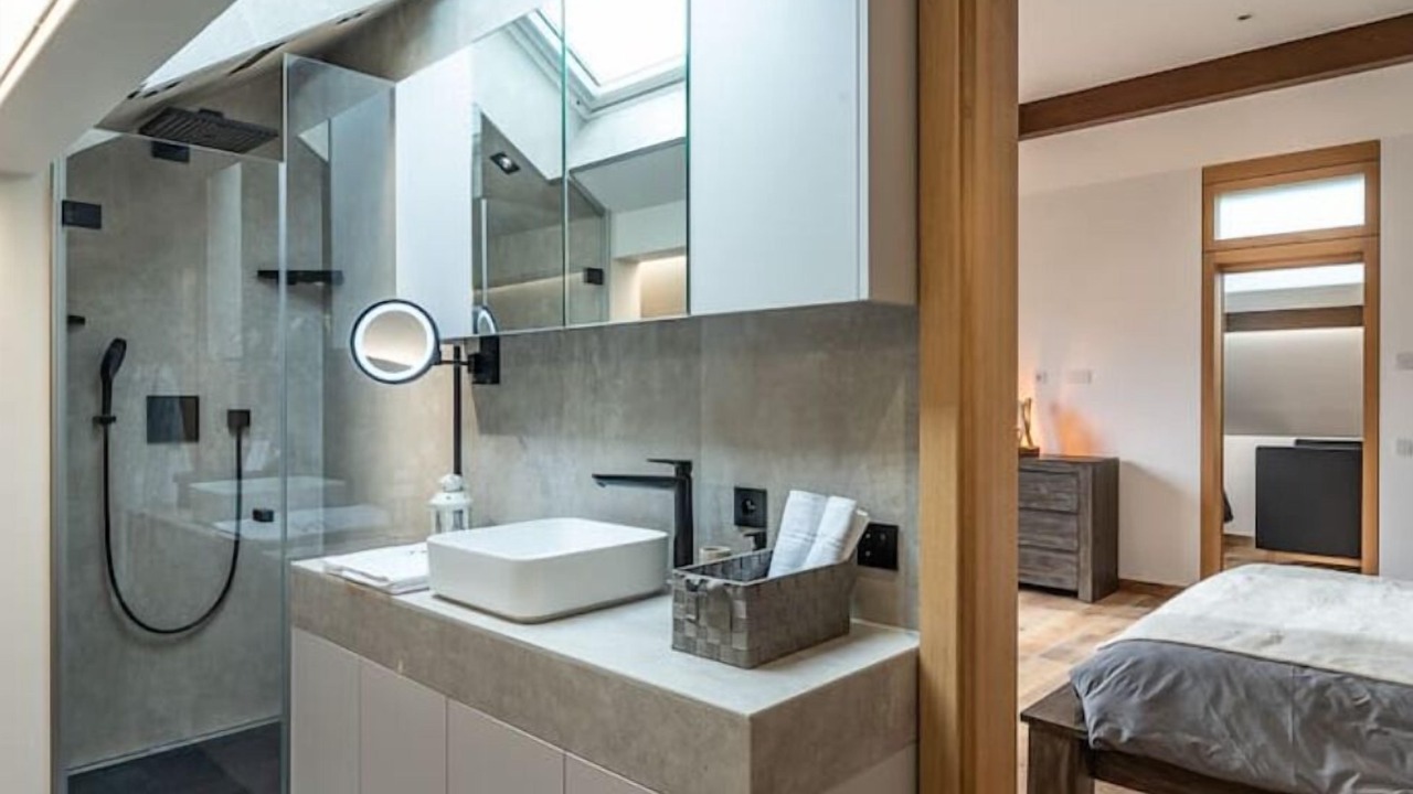 Photo of Bathroom in Arenthon