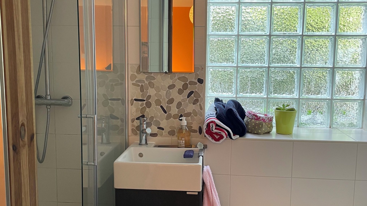 Photo of Bathroom in Poissy